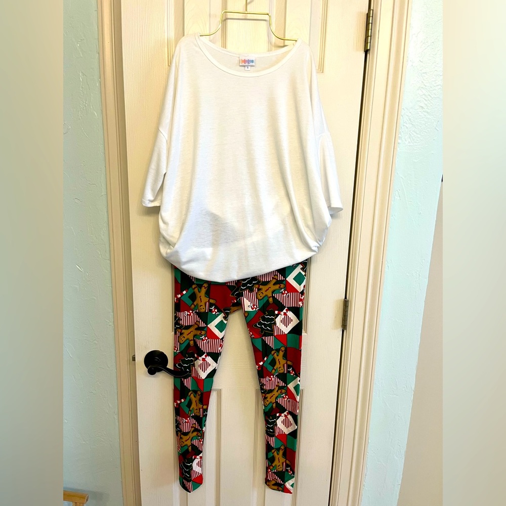 LuLaRoe Christmas leggings One Size